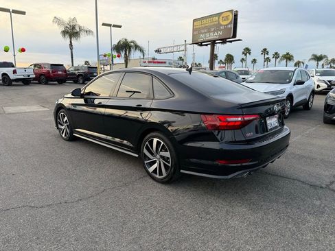 Used 2021 Volkswagen Jetta GLI image 4