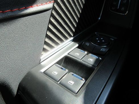 Used 2025 Ford F150 Raptor AWD/4WD image 33
