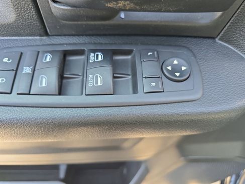 Used 2017 RAM 1500 Express w/ Express Value Package image 29