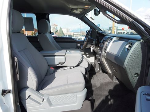 Used 2013 Ford F150 XLT w/ Mid Equipment Group image 24