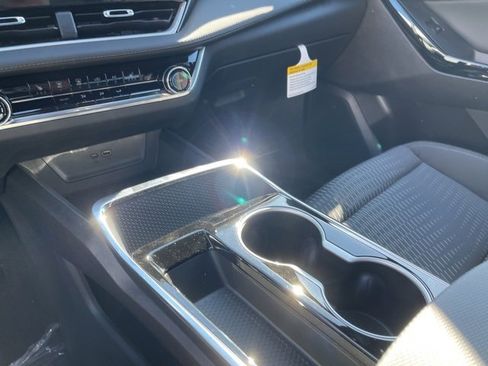 New 2025 Chevrolet Equinox LT image 17