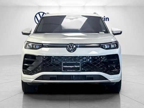 New 2026 Volkswagen Tiguan SEL R-Line image 8