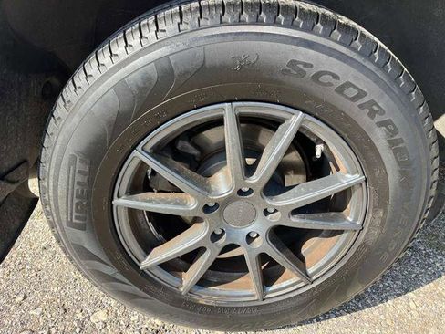 Used 2007 Toyota RAV4 2WD image 9