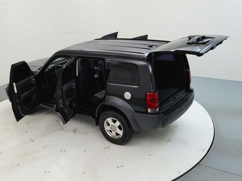 Used 2008 Dodge Nitro SXT image 20