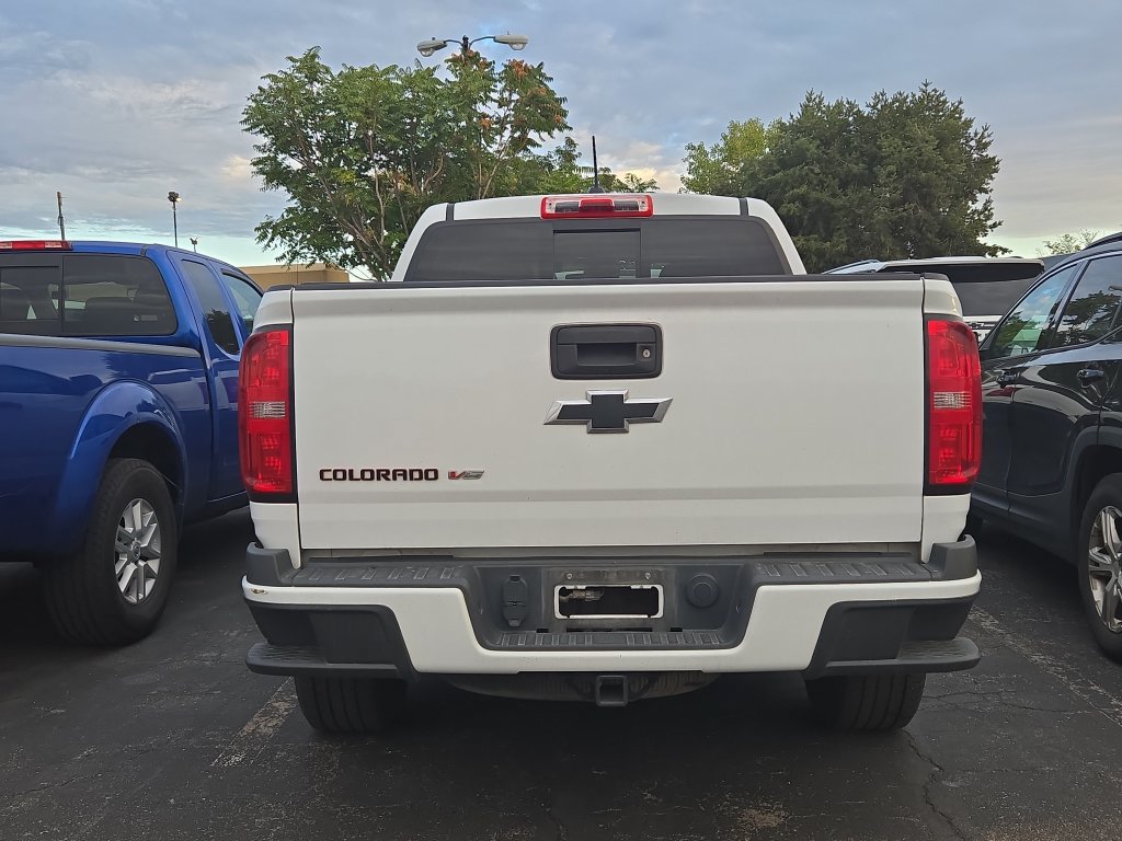 Used 2018 Chevrolet Colorado LT w/ Redline Special Edition AWD/4WD image 2
