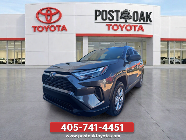 Used 2025 Toyota RAV4 LE AWD/4WD image 1