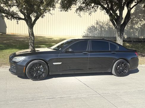 Used 2014 BMW 750Li image 6
