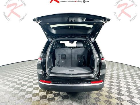 New 2025 Jeep Grand Cherokee L Limited image 16