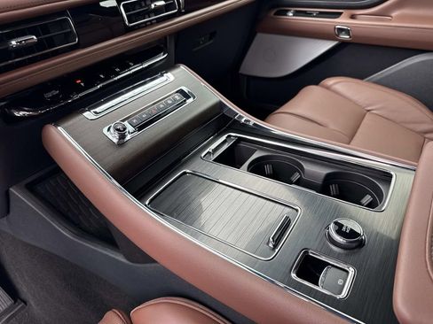 New 2025 Lincoln Aviator Reserve w/ Equipment Group 201A image 26