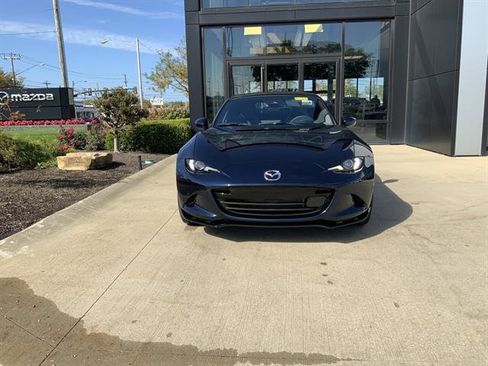 New 2025 MAZDA MX-5 Miata Grand Touring w/ Appearance Package image 2