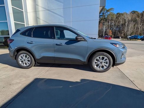 New 2026 Ford Escape Active w/ Tech Pack #1 FWD image 3