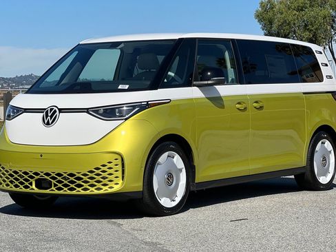 New 2025 Volkswagen ID. Buzz 1st Edition image 8