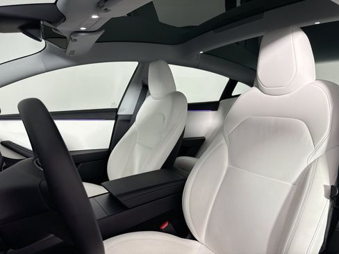 Used 2025 Tesla Model 3 Long Range RWD image 23