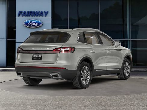 Used 2023 Lincoln Nautilus Reserve w/ Equipment Group 201A AWD/4WD image 2