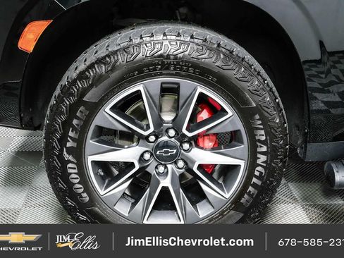 Certified 2023 Chevrolet Tahoe Z71 w/ Z71 Off-Road Package AWD/4WD image 41