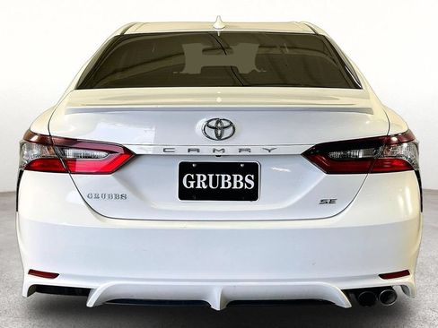 Used 2024 Toyota Camry SE FWD image 6