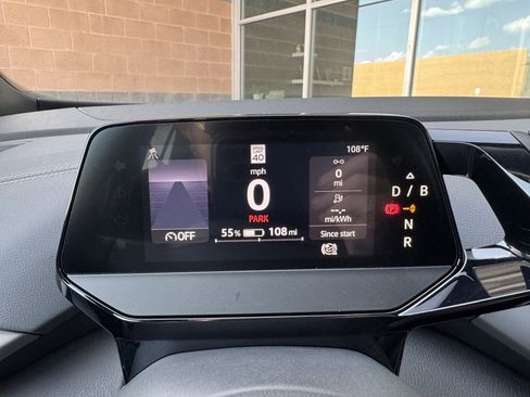 Used 2024 Volkswagen ID.4 S image 17