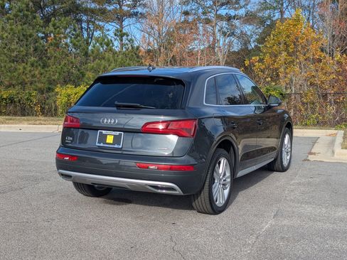 Used 2019 Audi Q5 Prestige w/ Prestige Package image 5