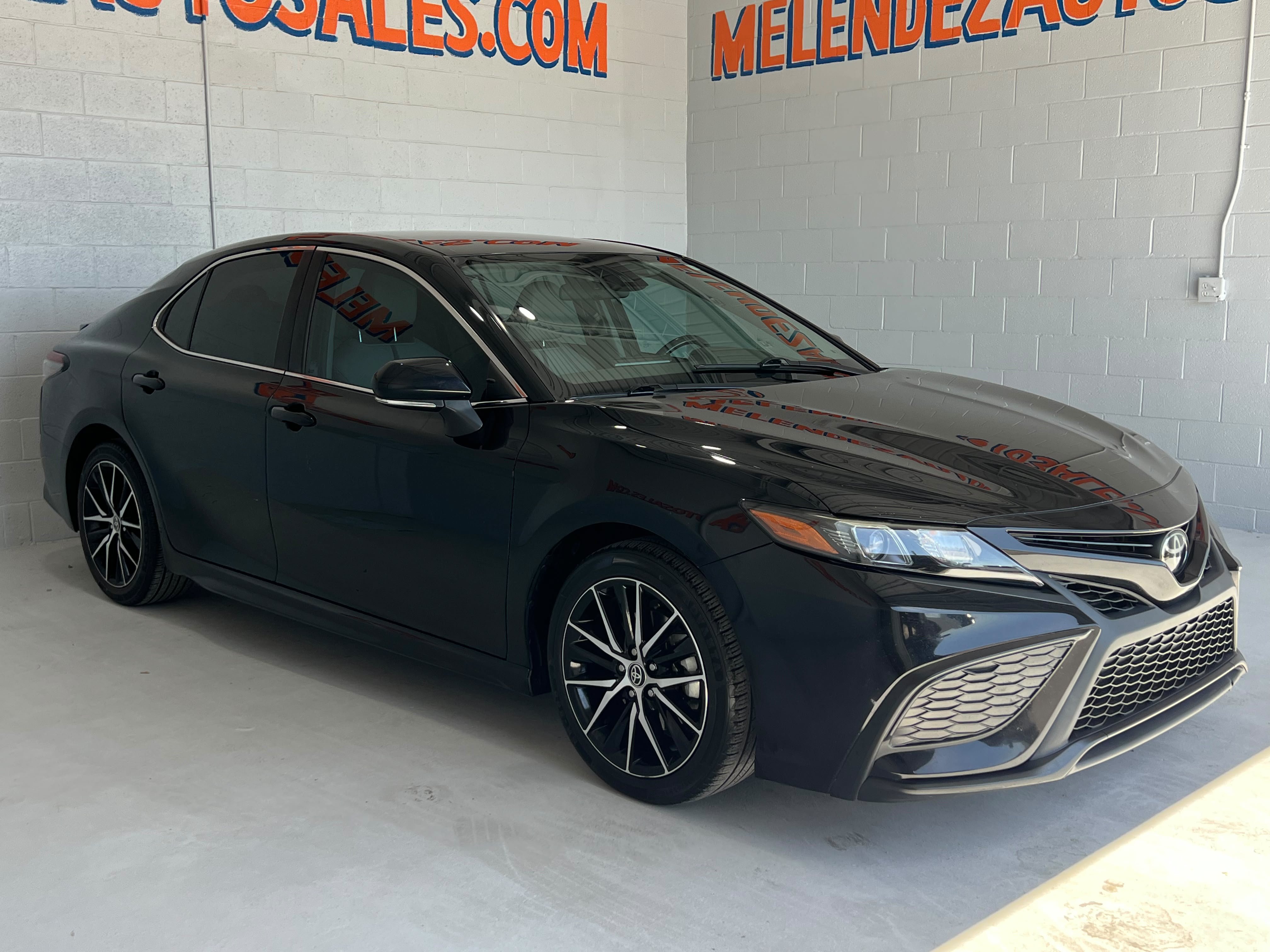 Used 2022 Toyota Camry SE w/ Carpet Mat Package (TMS) FWD image 7