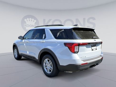 New 2026 Ford Explorer Active AWD/4WD image 8