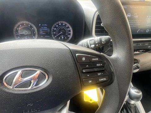 Used 2020 Hyundai Venue SEL FWD image 20