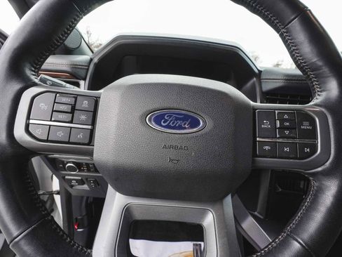 Used 2022 Ford F150 Lightning Lariat image 26