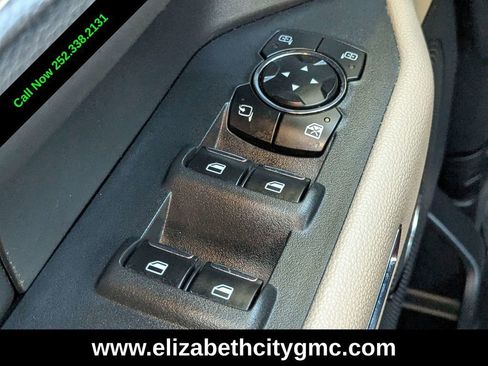 Used 2023 Ford Expedition Max XLT image 27