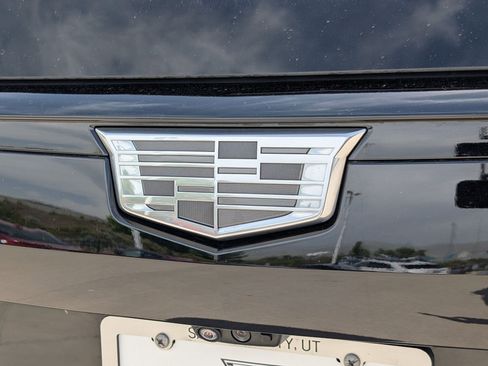 Used 2023 Cadillac Escalade Sport Platinum w/ LPO, ONYX Package AWD/4WD image 13