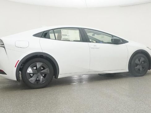 New 2025 Toyota Prius Plug-In Hybrid FWD image 26
