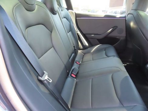 Used 2025 Tesla Model 3 Long Range RWD image 28