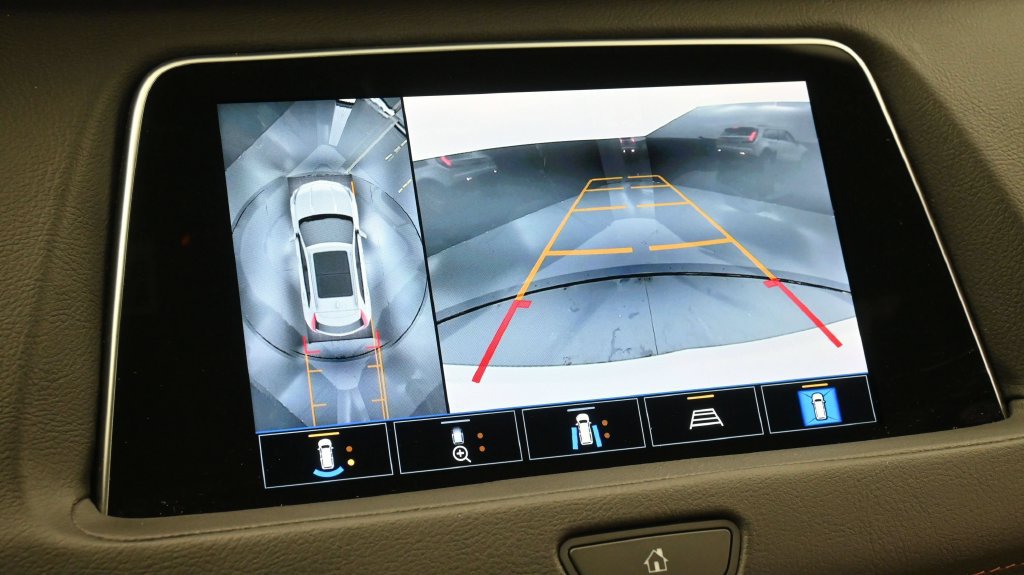 Certified 2023 Cadillac XT4 Sport FWD image 22