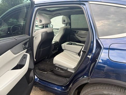 Certified 2024 Acura MDX SH-AWD w/ Technology Package image 7
