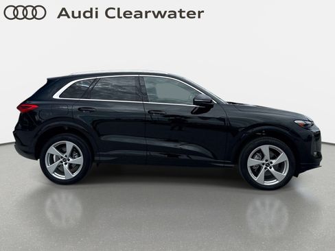 Certified 2025 Audi Q5 Premium Plus AWD/4WD image 5