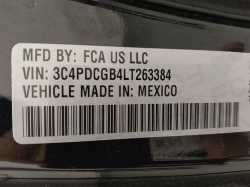 Used 2020 Dodge Journey Crossroad FWD image 33