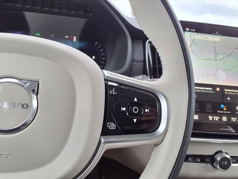 New 2026 Volvo XC90 B6 Ultra image 16