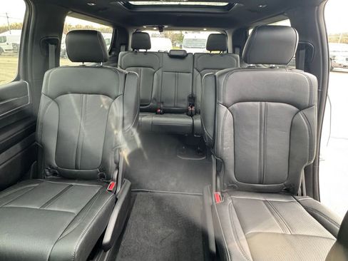 New 2026 Jeep Grand Wagoneer Limited w/ Premium Group II AWD/4WD image 13