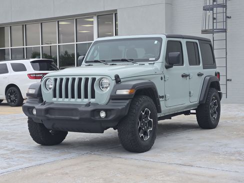 Used 2023 Jeep Wrangler Unlimited Sport AWD/4WD image 4
