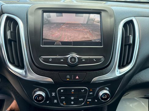 Used 2024 Chevrolet Equinox LT FWD image 24