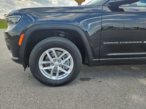 Used 2023 Jeep Grand Cherokee L Laredo AWD/4WD image 28