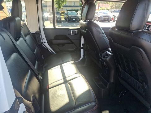 Used 2021 Jeep Wrangler Unlimited Rubicon image 13