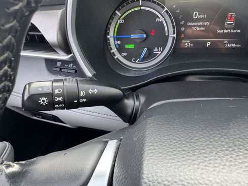 Certified 2021 Toyota Highlander XLE image 31