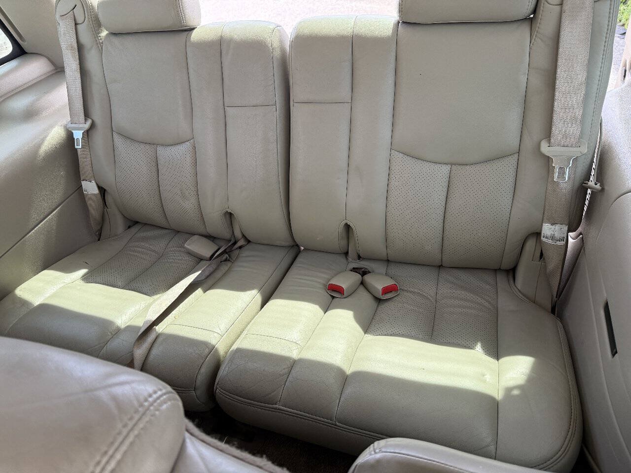 Used 2003 Cadillac Escalade 2WD image 10