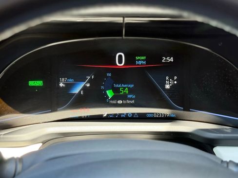 Used 2022 Toyota Mirai Limited Sedan 4D image 27