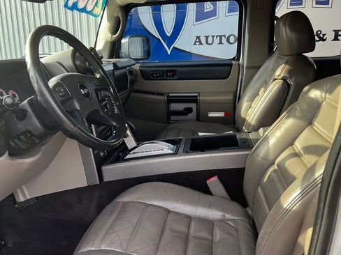Used 2004 HUMMER H2 w/ Preferred Equipment Group AWD/4WD image 15