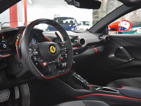 Used 2020 Ferrari 812 Superfast image 16