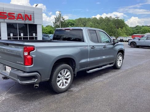 Used 2019 Chevrolet Silverado 1500 Custom w/ Custom Value Package RWD image 23