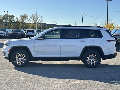 New 2025 Jeep Grand Cherokee L Limited image 5