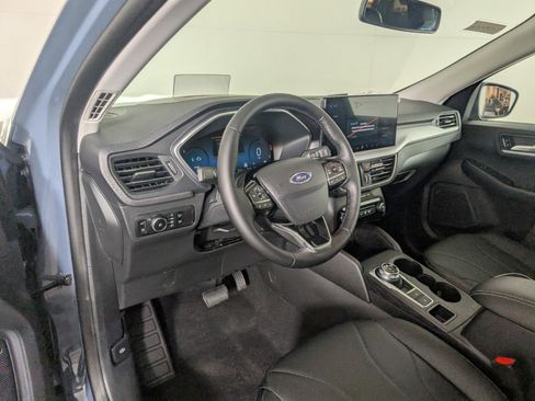 New 2025 Ford Escape SE w/ PHEV Premium Package image 11
