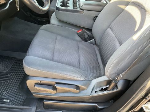 Used 2019 Chevrolet Silverado 1500 LT AWD/4WD image 8