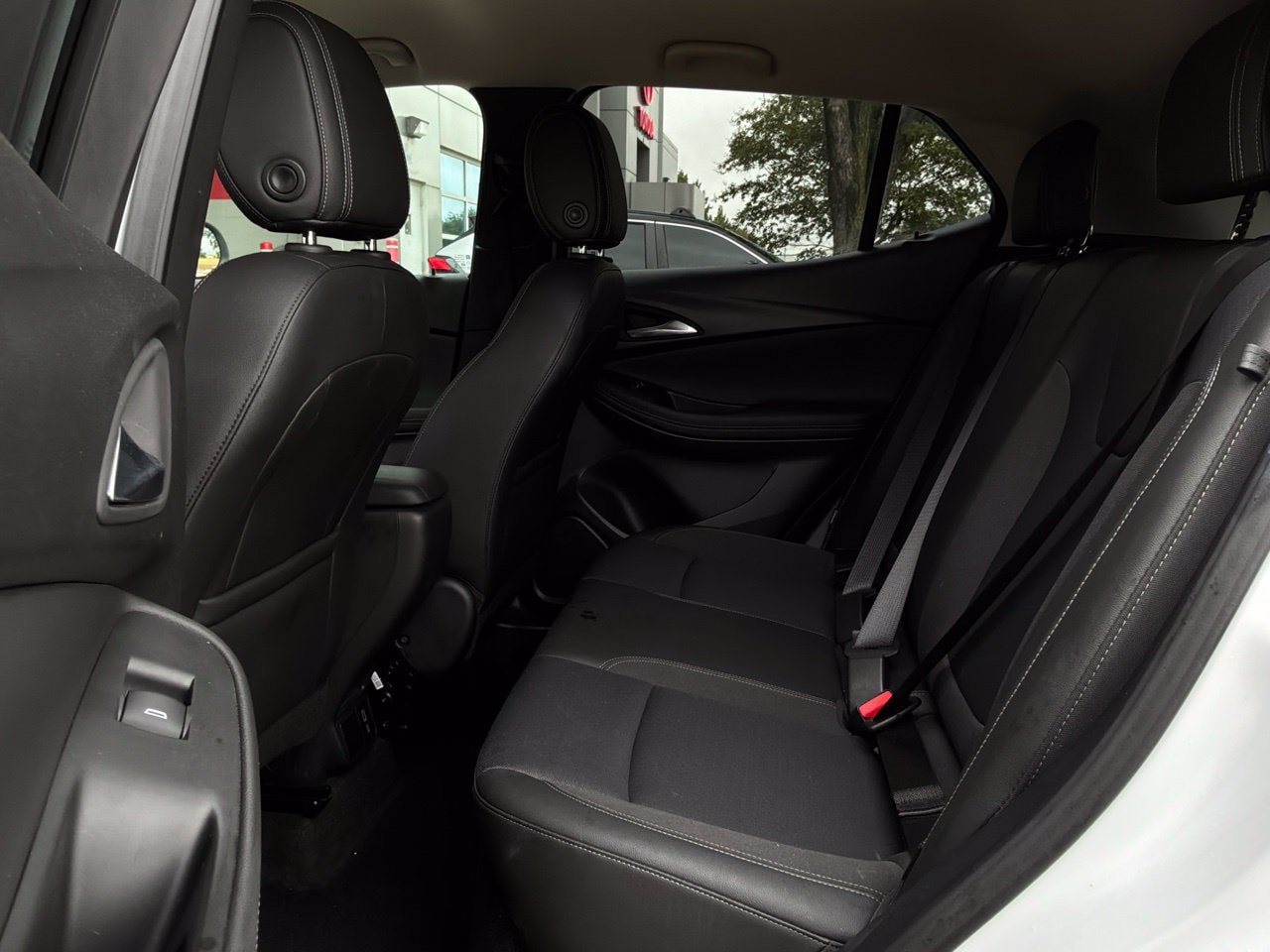 Used 2025 Buick Encore GX Preferred FWD image 12